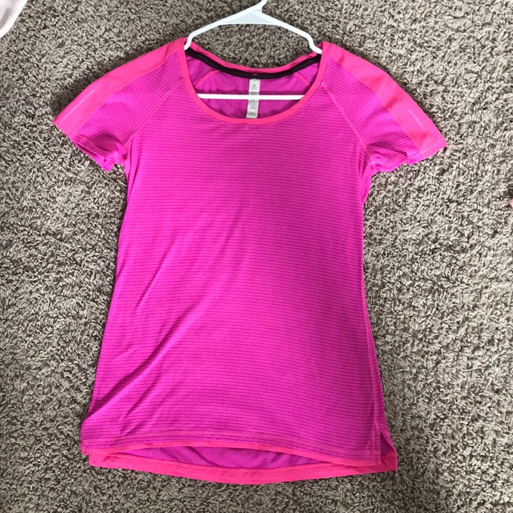 LULULEMON pink stripped shirt
